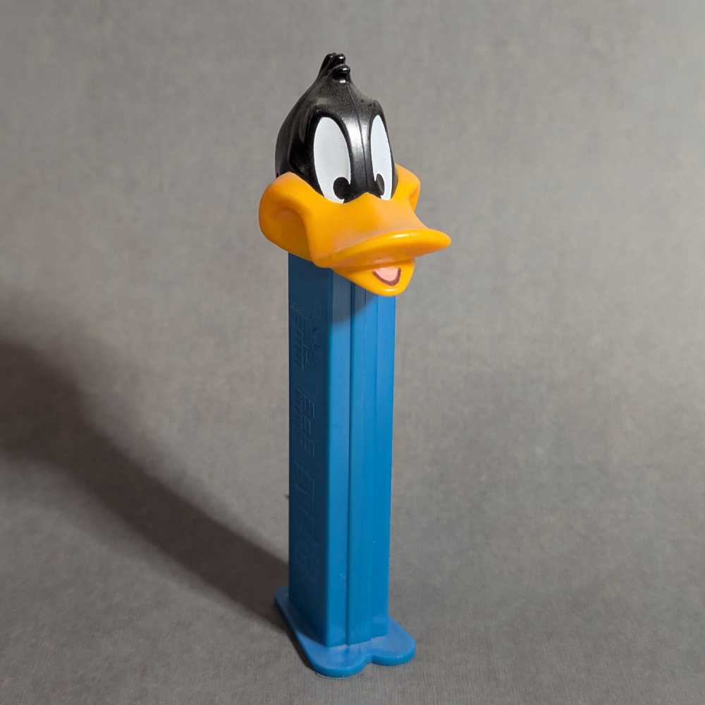 Looney Tunes - Daffy Duck D - Movies & TV - Warner Bros. pez collectible - Main Image 2