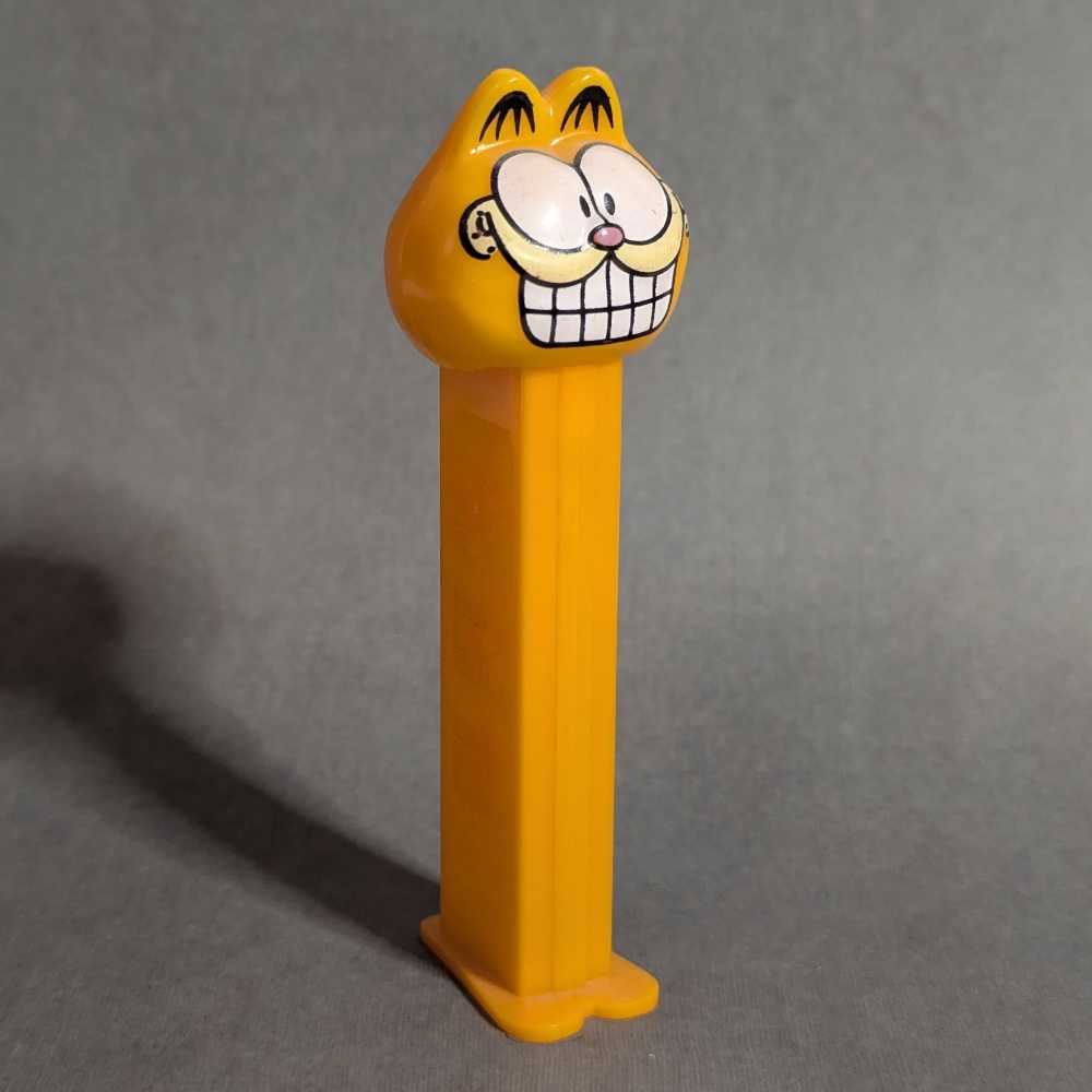 Garfield 1 - Garfield A - Books & Comics pez collectible - Main Image 2