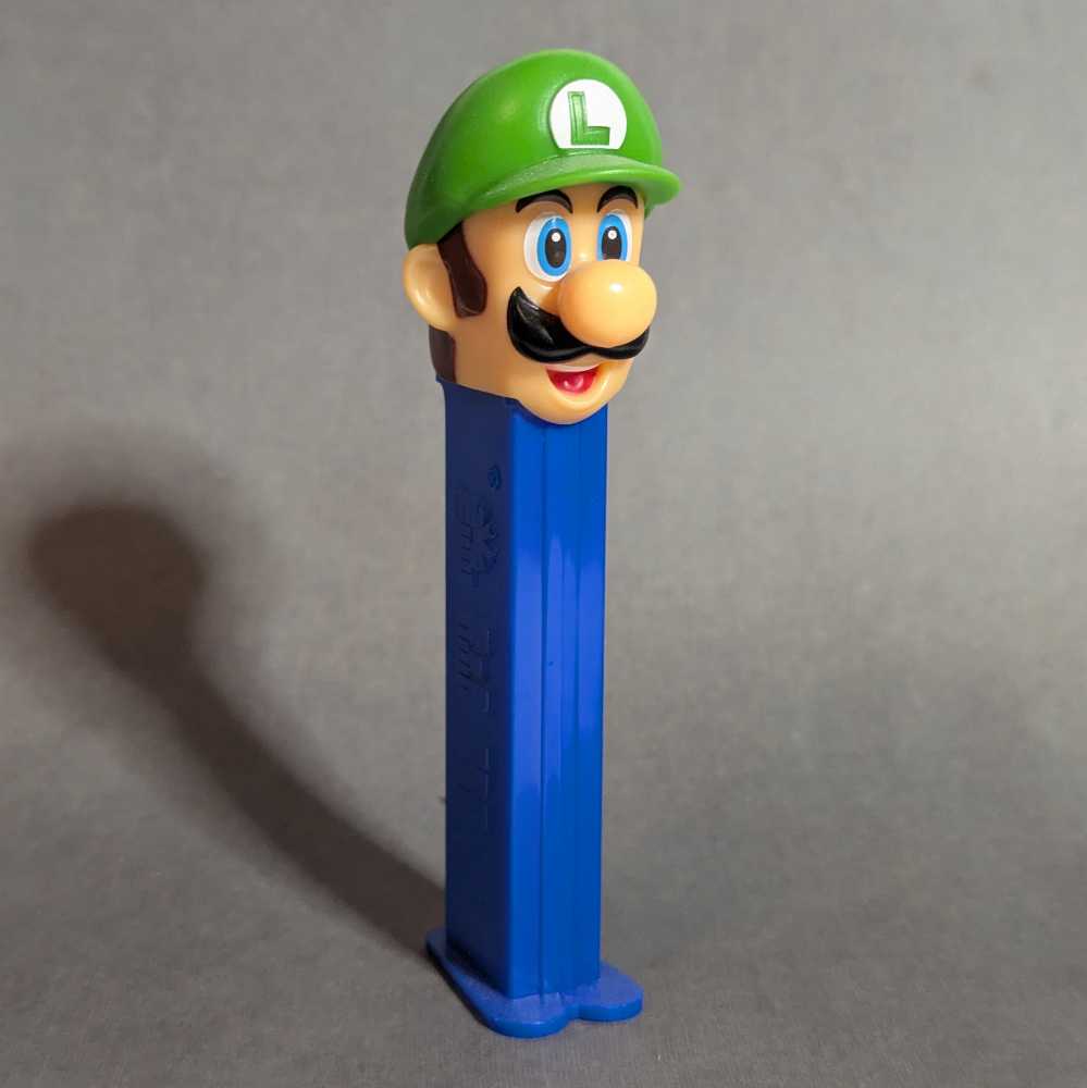 Super Mario Bros 2 - Luigi - Games & Toys - Nintendo pez collectible - Main Image 2