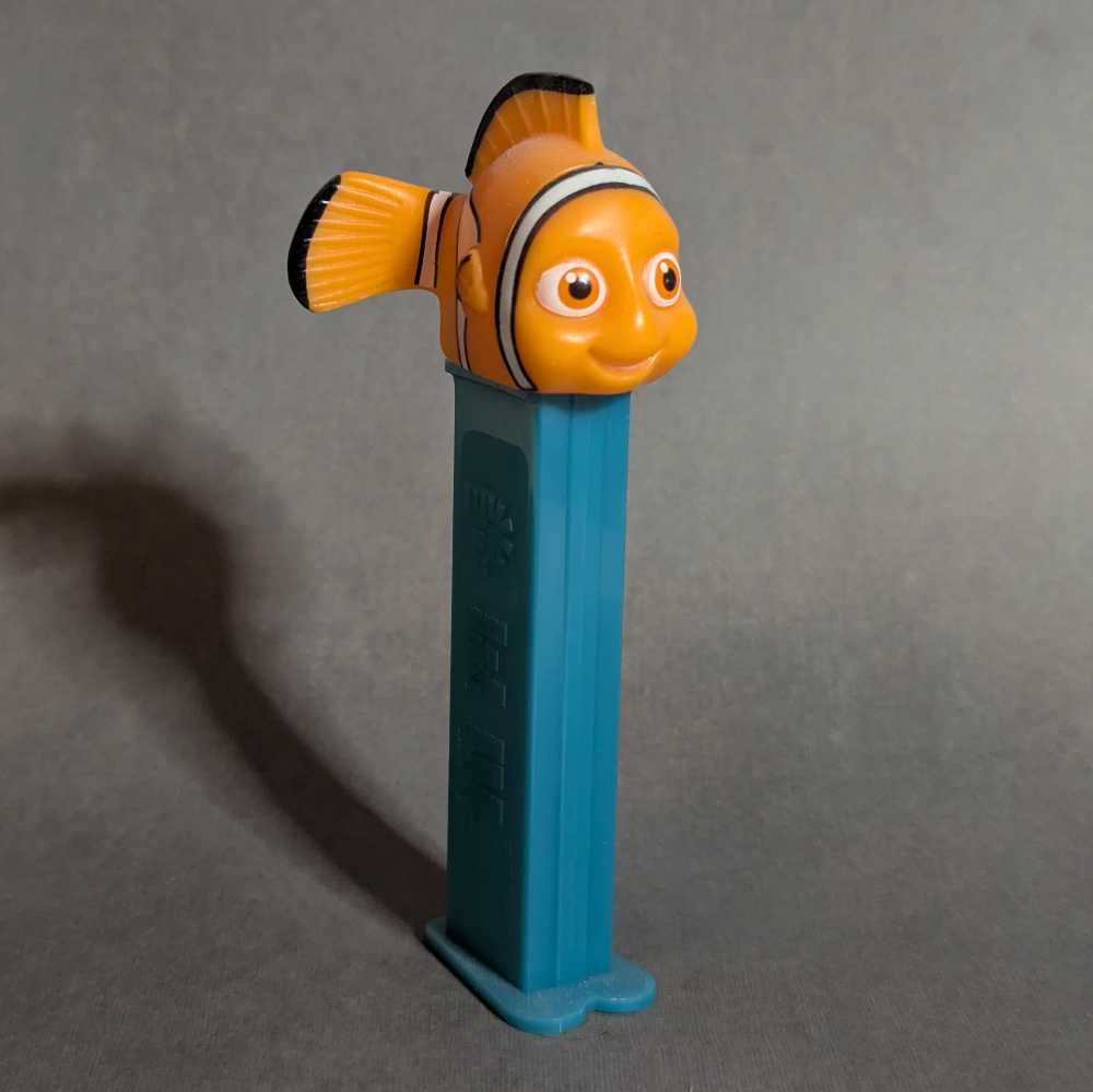 Finding Dory - Nemo B Eyes - Movies & TV - Disney/Pixar pez collectible - Main Image 2