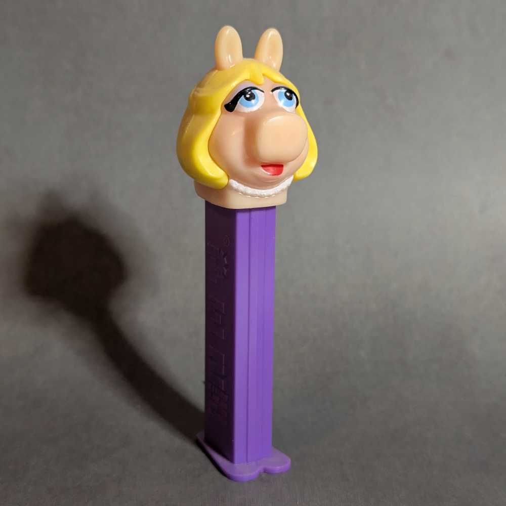 Muppets - Miss Piggy B - Movies & TV - Disney pez collectible - Main Image 2