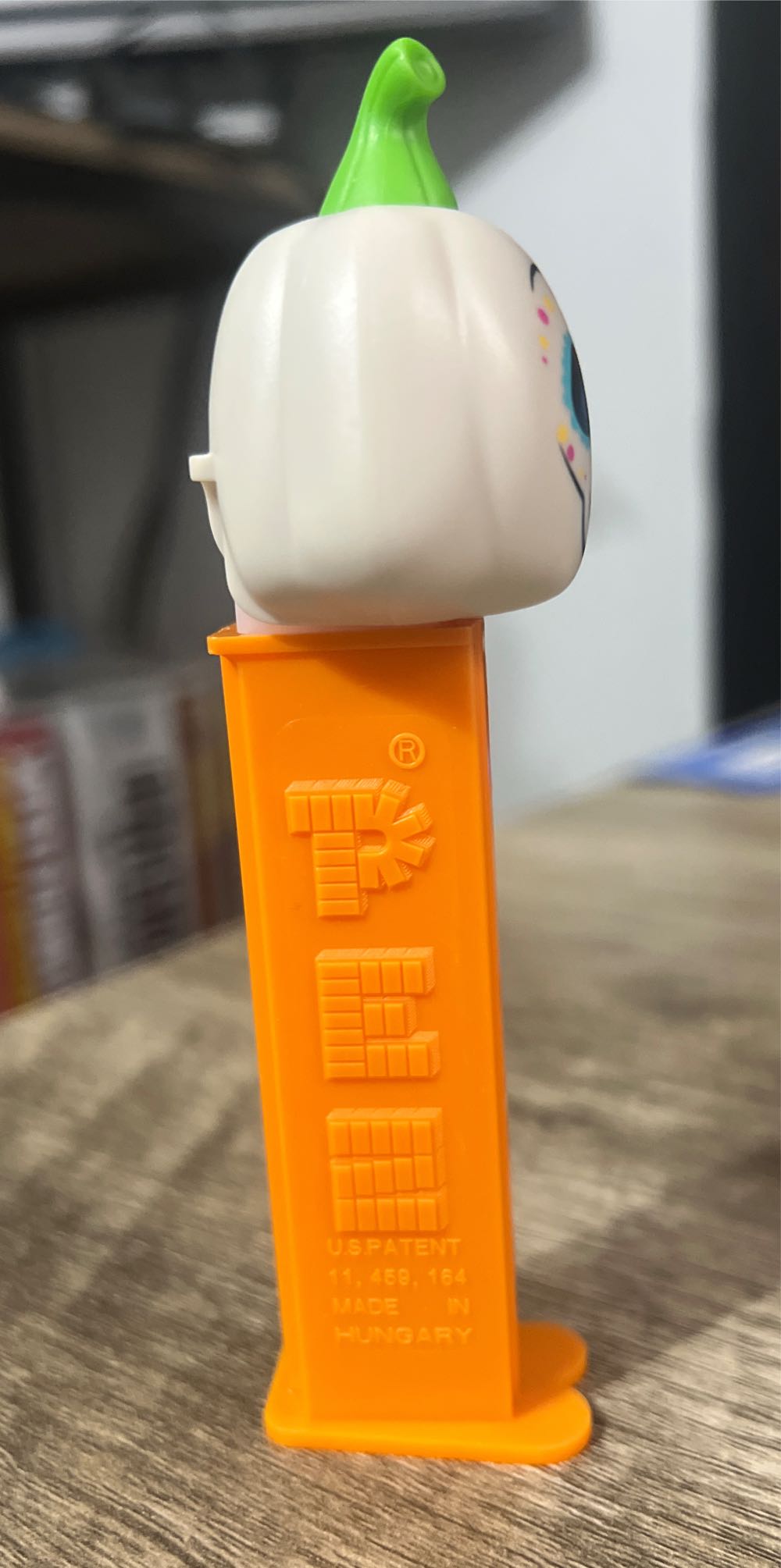 Halloween Skull Pumpkin - Dia De Los Muertos pez collectible - Main Image 2