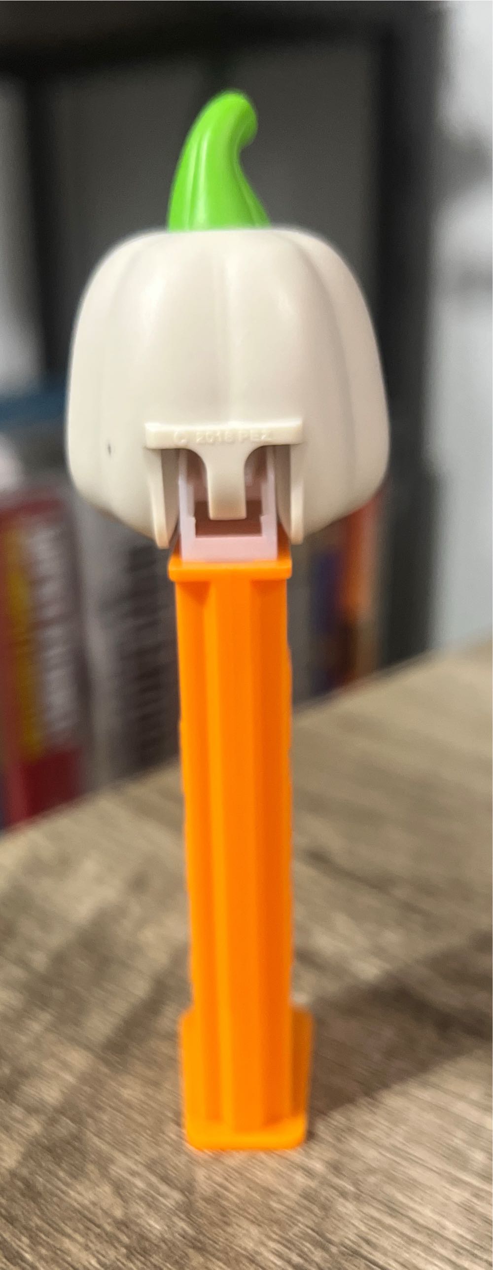 Halloween Skull Pumpkin - Dia De Los Muertos pez collectible - Main Image 3