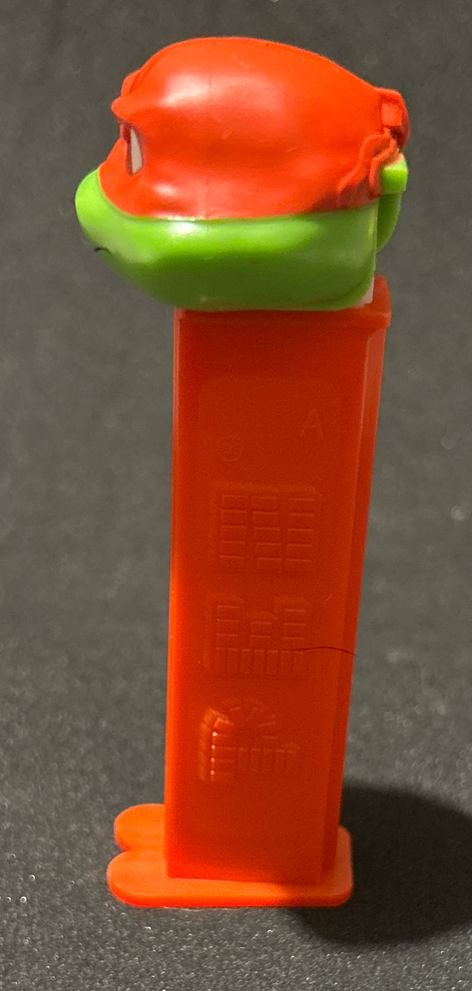 TMNT - Raphael - Animated Movies pez collectible [Barcode 073621093409] - Main Image 2