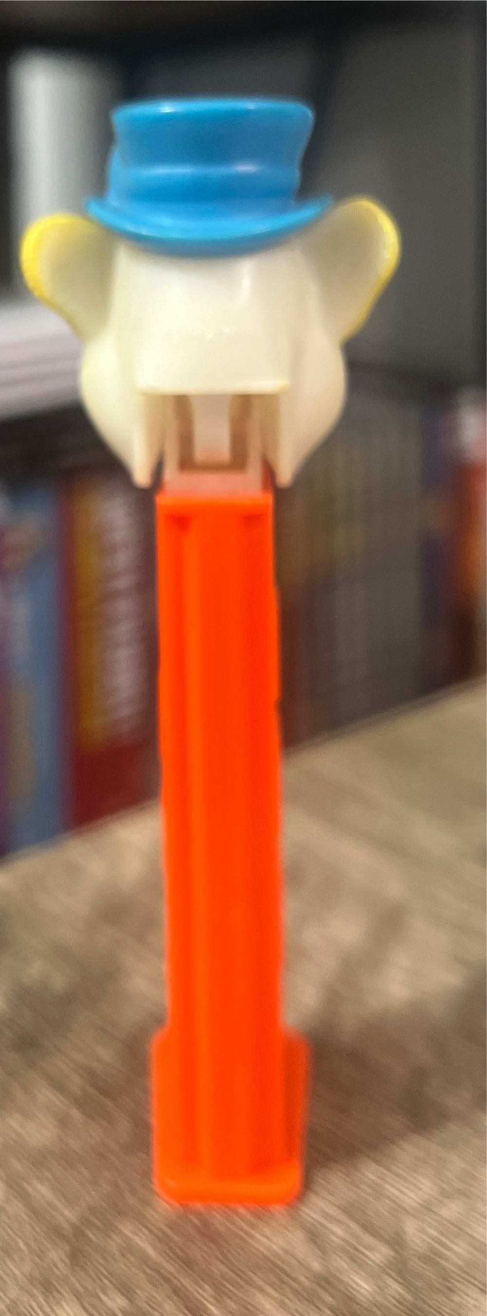 Peter Pez C (2) - Peter Pez Clown pez collectible - Main Image 3