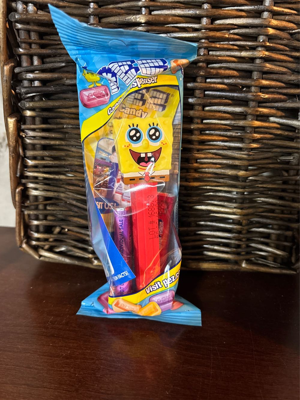 Spongebob Squarepants - Spongebob Sparkling Eyes  pez collectible - Main Image 2