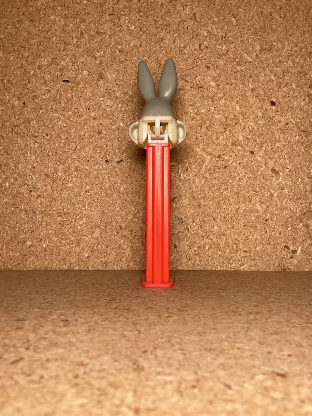 Looney Tunes-Bugs Bunny - Looney Toons pez collectible - Main Image 3