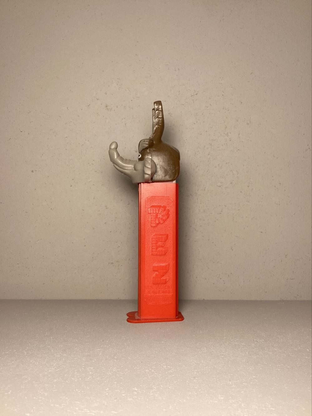 Looney Tunes-Wile E. Coyote - Looney Toons pez collectible - Main Image 4