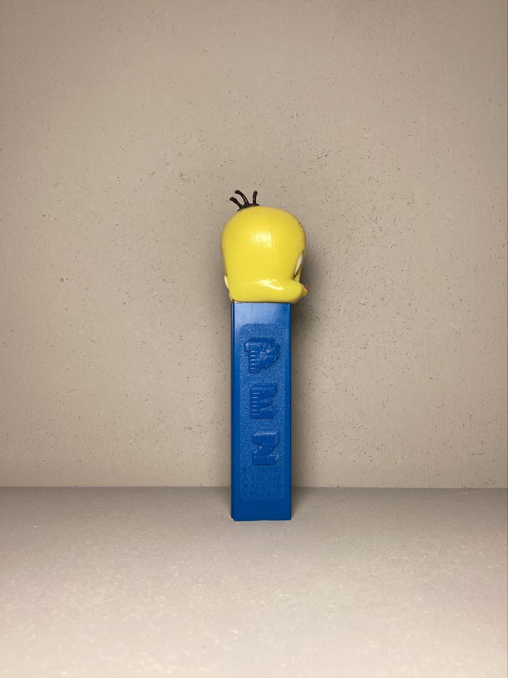 Looney Tunes-Tweety A - Looney Toons pez collectible - Main Image 2