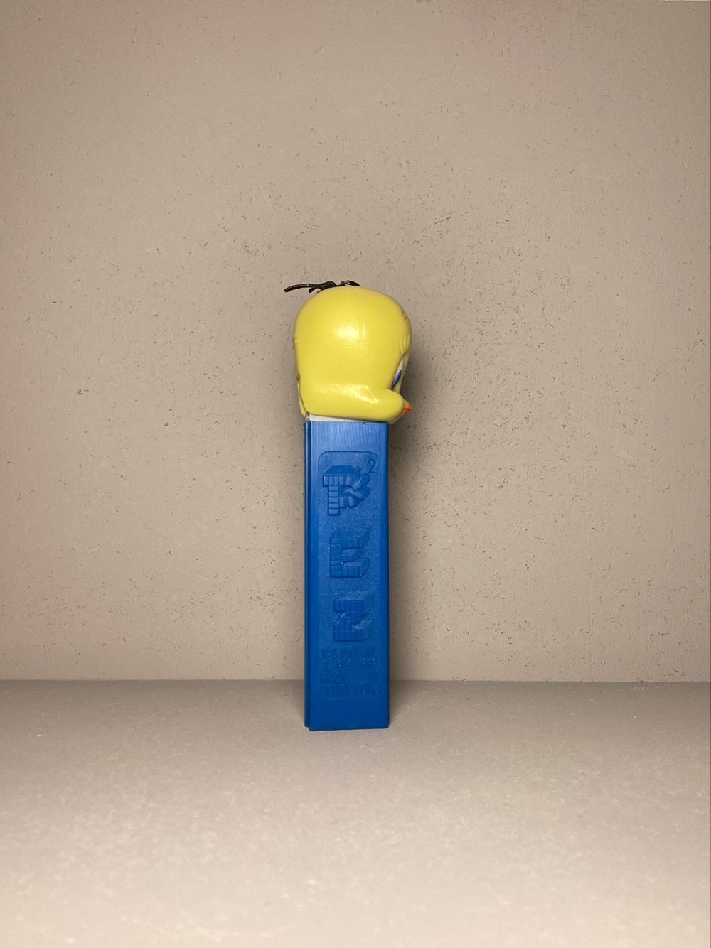 Looney Tunes-Tweety A - Looney Toons pez collectible - Main Image 2