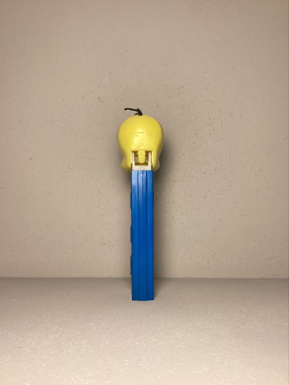 Looney Tunes-Tweety A - Looney Toons pez collectible - Main Image 3