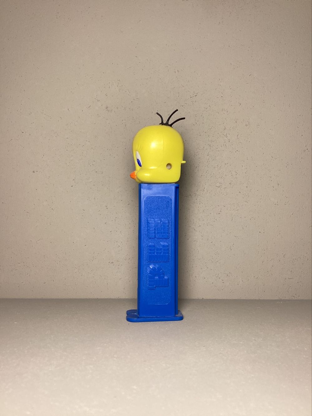 Looney Tunes-Tweety A - Looney Toons pez collectible - Main Image 4