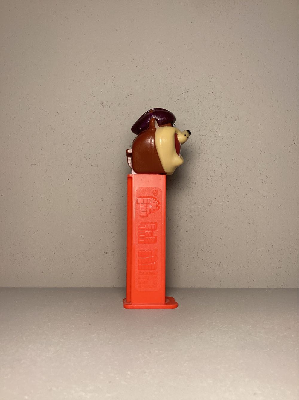 Looney Tunes-Cycling Taz with Brown Helmet - Cool Looney Toons pez collectible - Main Image 2