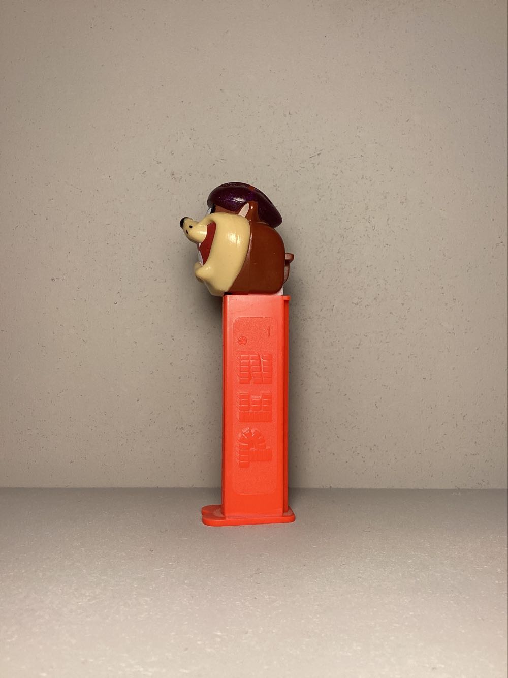 Looney Tunes-Cycling Taz with Brown Helmet - Cool Looney Toons pez collectible - Main Image 4