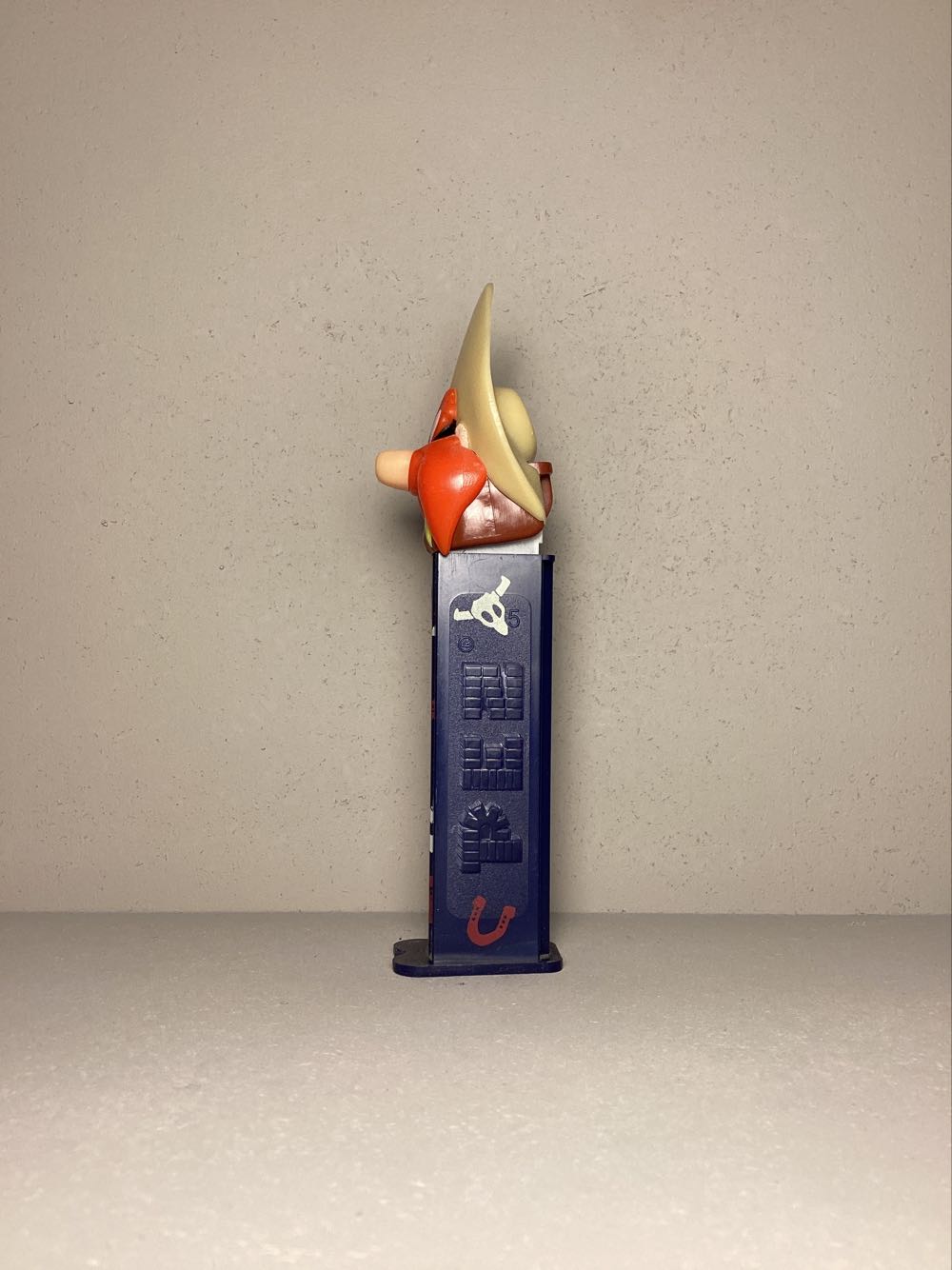 Looney Tunes-Yosemite Sam (2004) - Looney Tunes - Back In Action pez collectible - Main Image 4