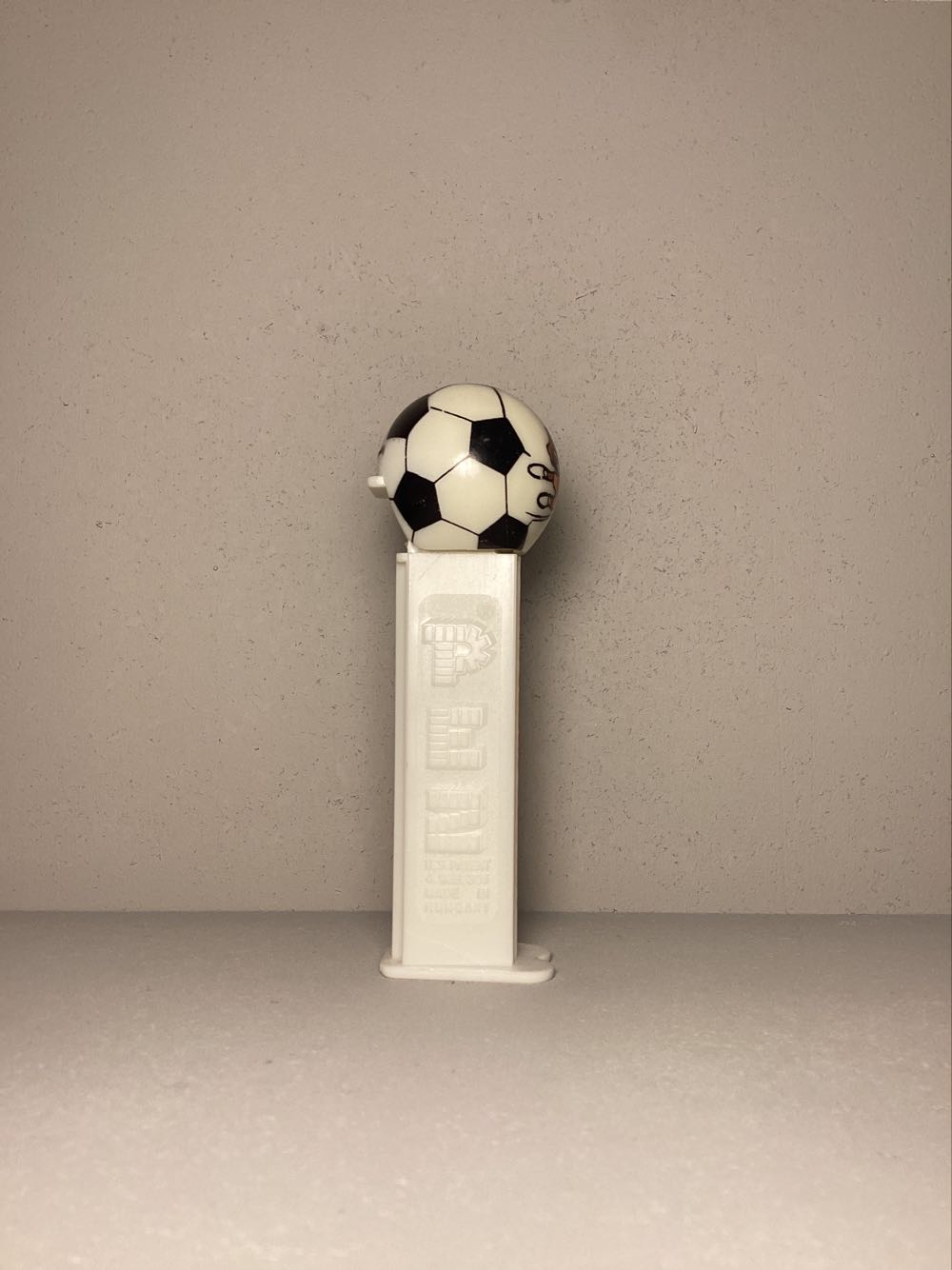 Looney Tunes “Football” (Soccer Ball) Taz (2006) - Looney Tunes European Football pez collectible - Main Image 2