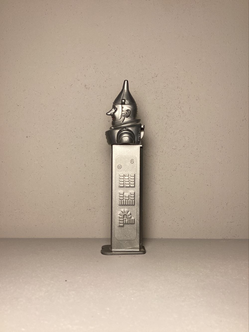 Wizard Of Oz - Tin Man - WIZARD OF OZ pez collectible - Main Image 4