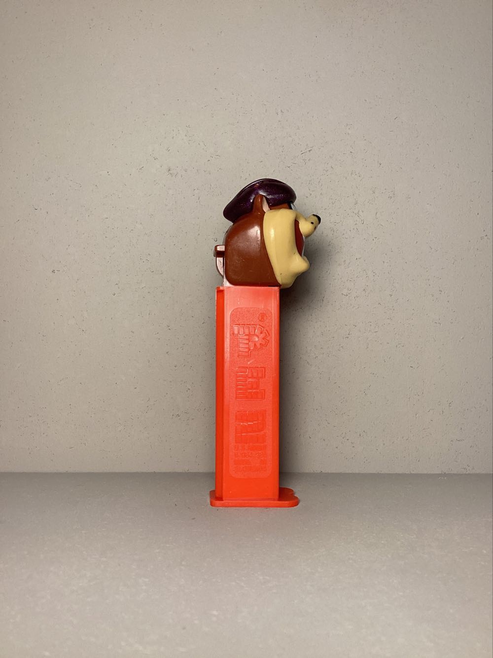 Cool-Looney Tunes - Cycling Taz with Brown Helmet - Cool Looney Toons pez collectible - Main Image 2