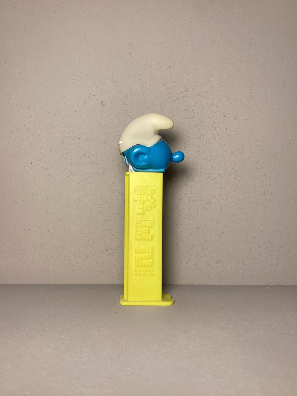 Smurf B - Smurfs pez collectible - Main Image 2
