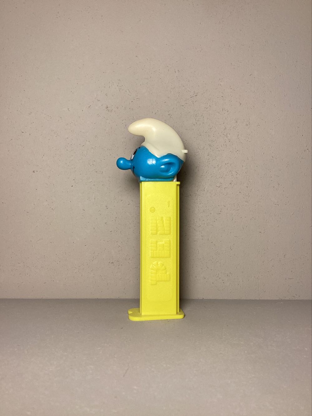 Smurf B - Smurfs pez collectible - Main Image 4