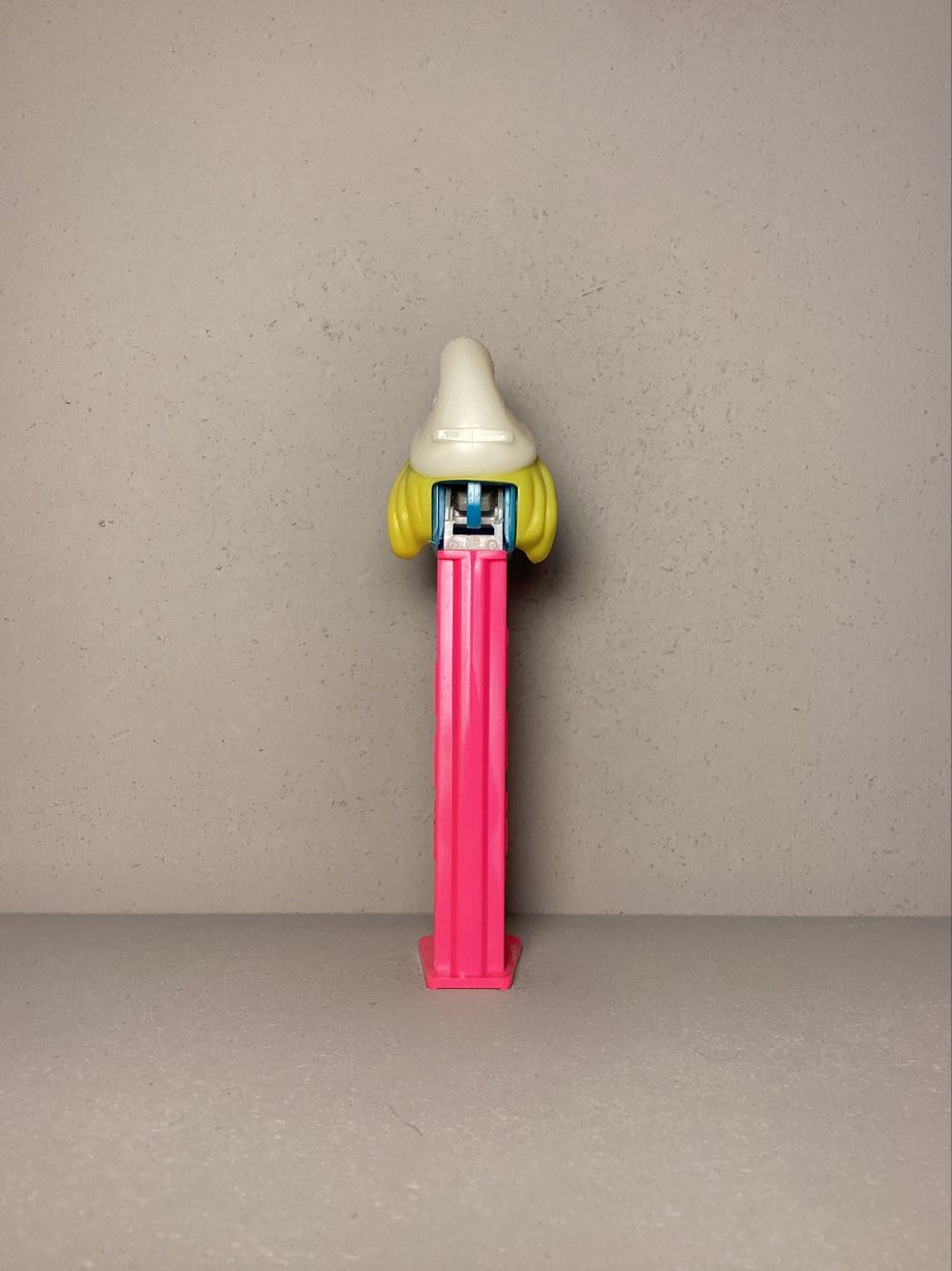 Smurfs - Smurfette B - Smurfs pez collectible - Main Image 3