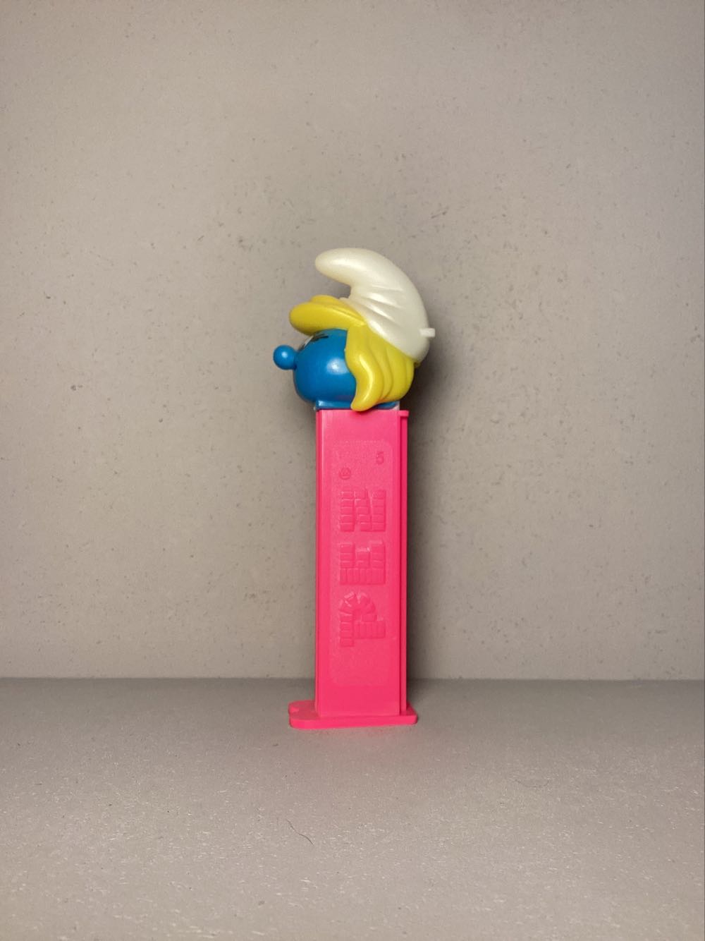 Smurfs - Smurfette B - Smurfs pez collectible - Main Image 4