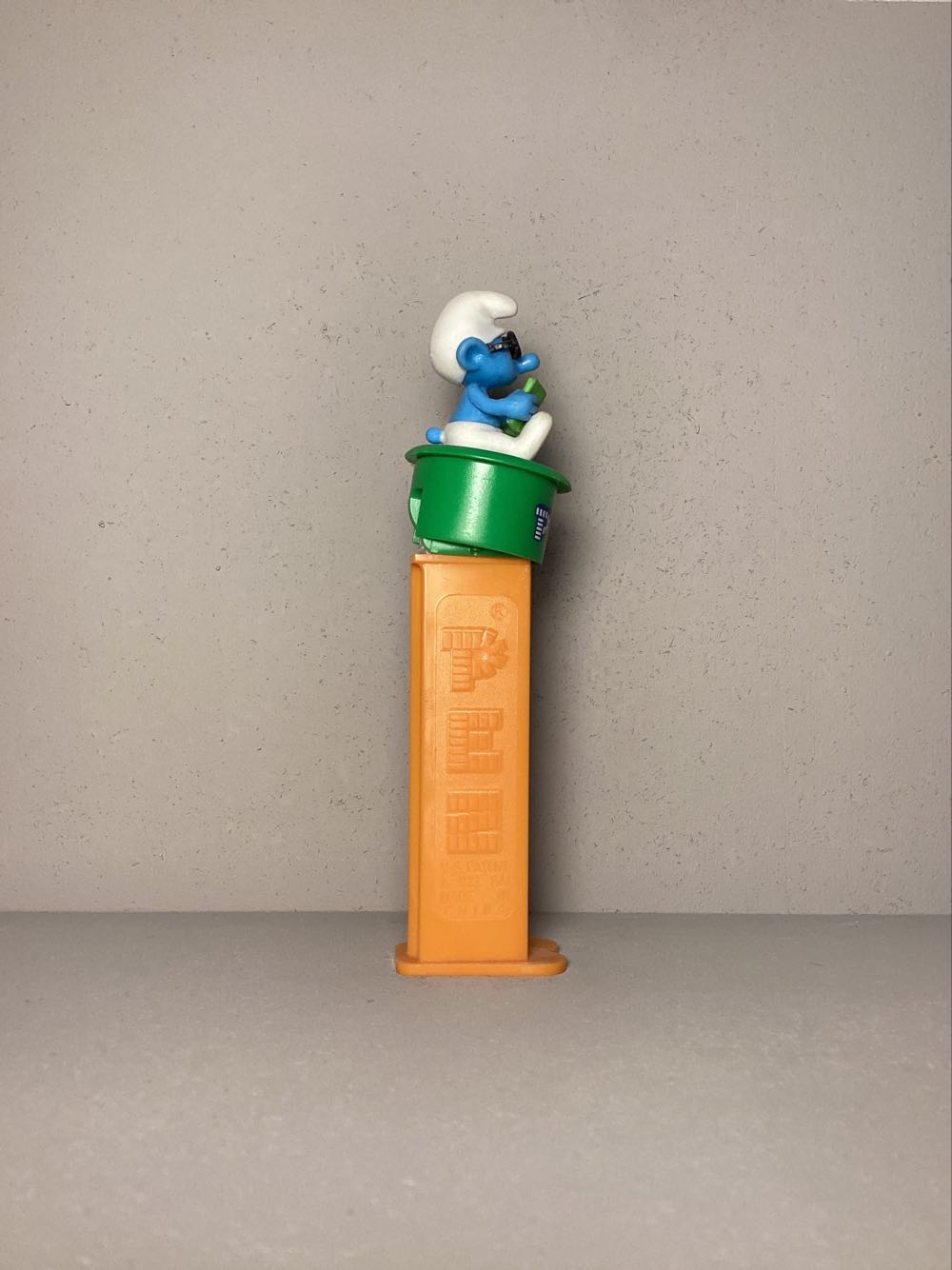 Smurfs - Brainy Smurf (Click & Play) - Smurfs pez collectible - Main Image 2