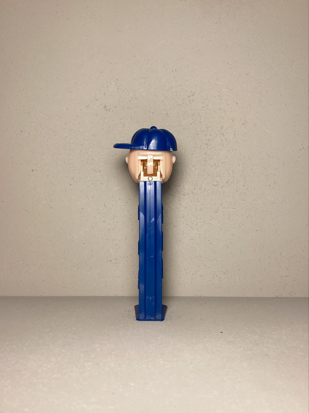 Peanuts - Charlie Brown A - PEANUTS pez collectible - Main Image 3