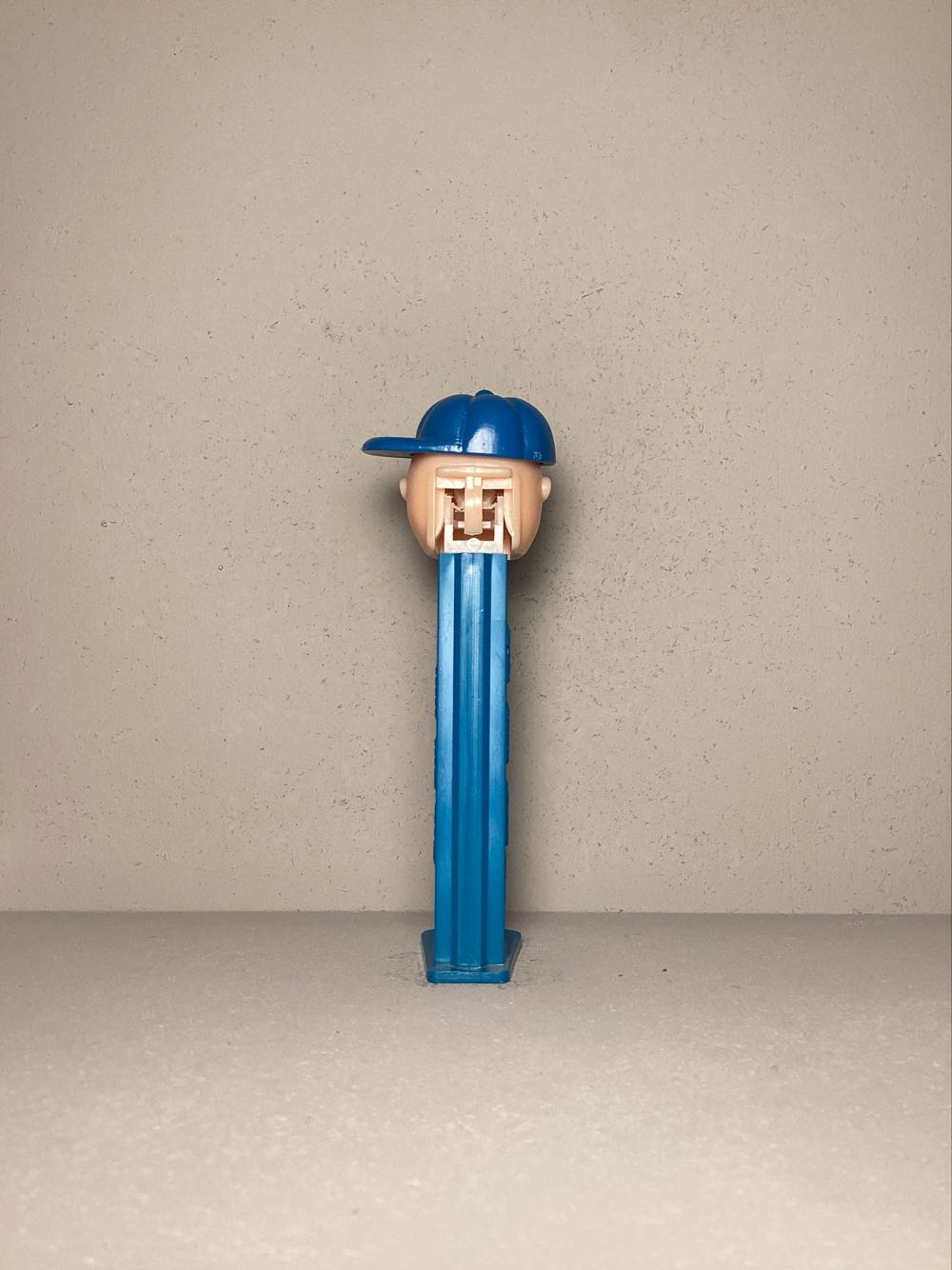 Peanuts - Charlie Brown A - PEANUTS pez collectible - Main Image 3