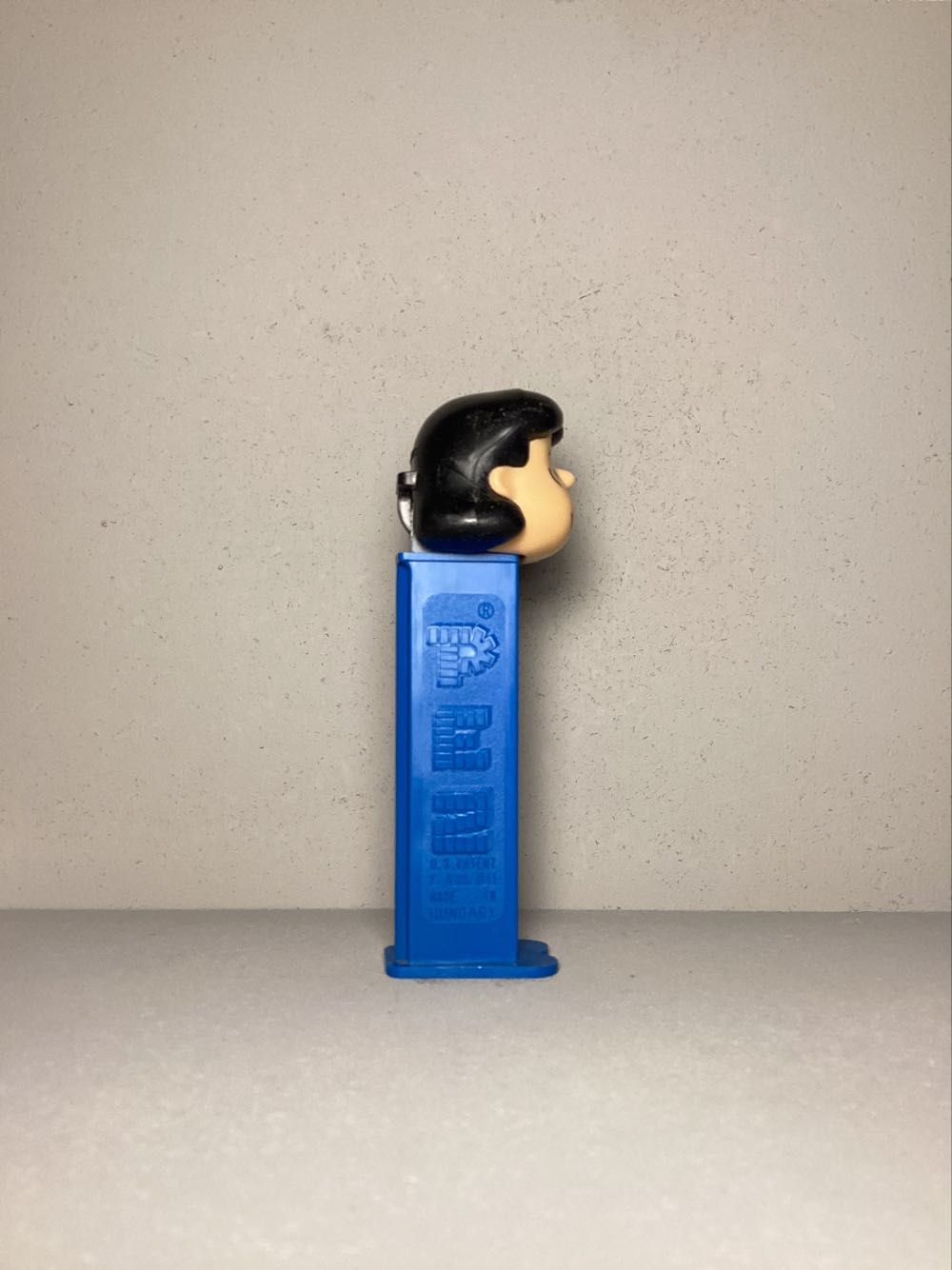Peanuts - Lucy B - PEANUTS pez collectible - Main Image 2