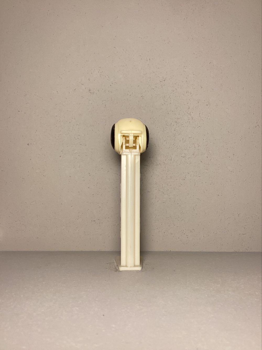 Peanuts - Snoopy A - PEANUTS pez collectible - Main Image 3