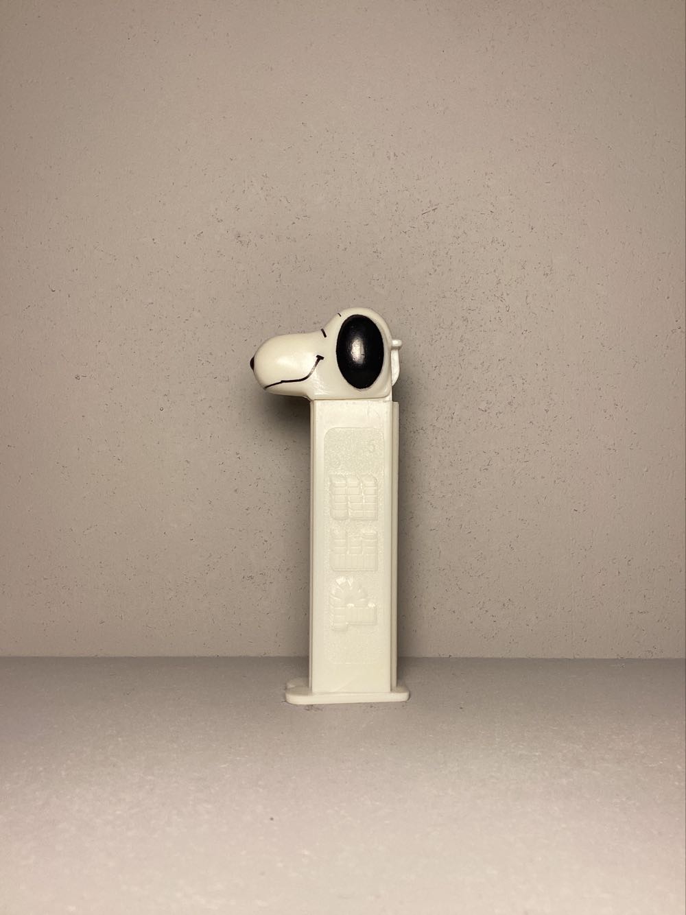 Peanuts - Snoopy A - PEANUTS pez collectible - Main Image 4