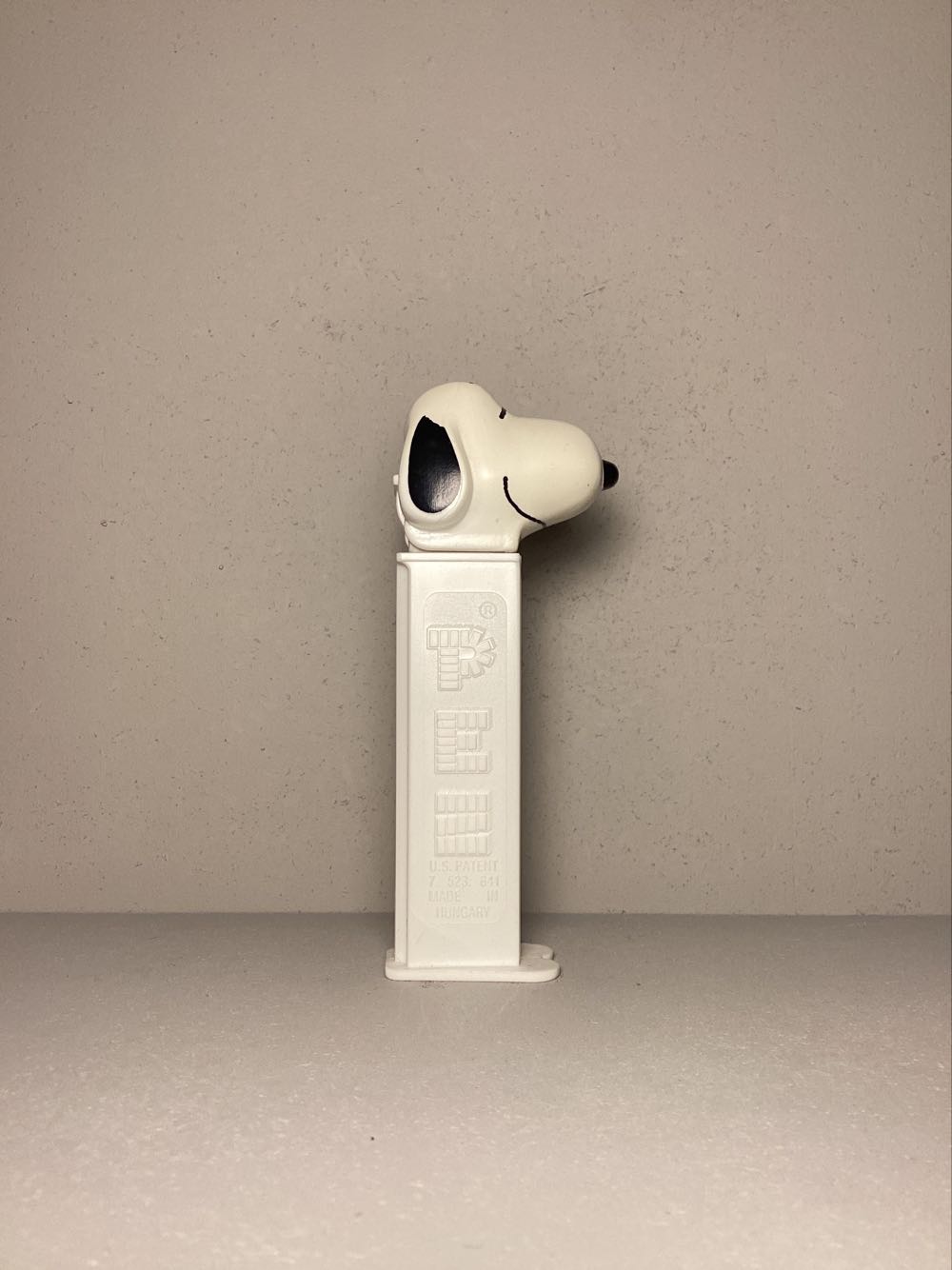 Peanuts - Snoopy B - PEANUTS pez collectible - Main Image 2