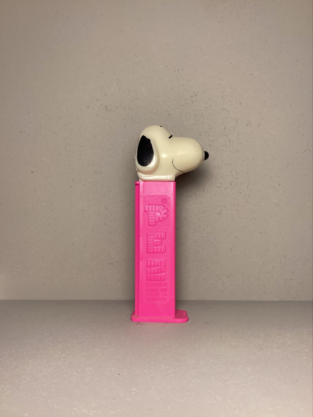 Peanuts - Snoopy B - PEANUTS pez collectible - Main Image 2