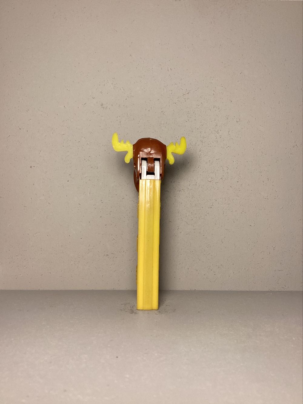 Miscellaneous Licensed Characters-Bullwinkle  pez collectible - Main Image 3