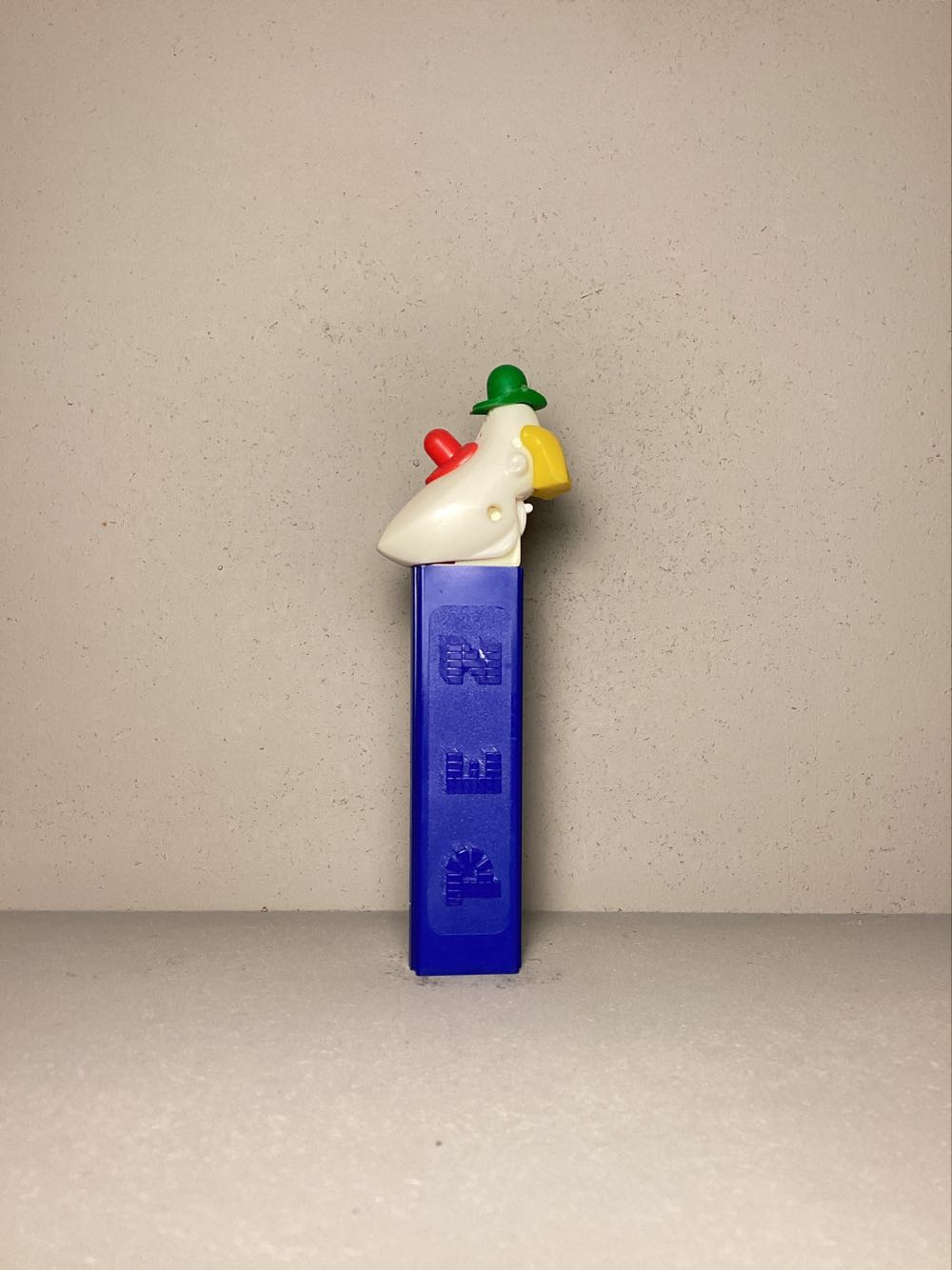 Circus- Clown with Chin, Long Face - Circus pez collectible - Main Image 4