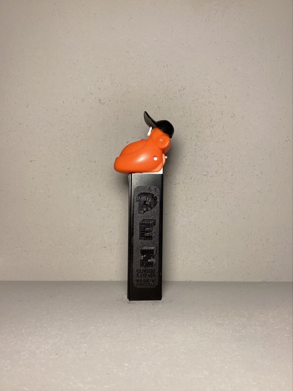 Circus- Monkey with Baseball Cap (Mimic the Monkey) - Circus pez collectible - Main Image 4