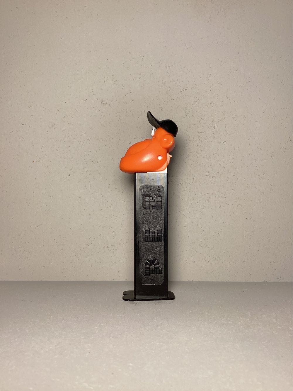 Circus- Monkey with Baseball Cap (Mimic the Monkey) - Circus pez collectible - Main Image 4