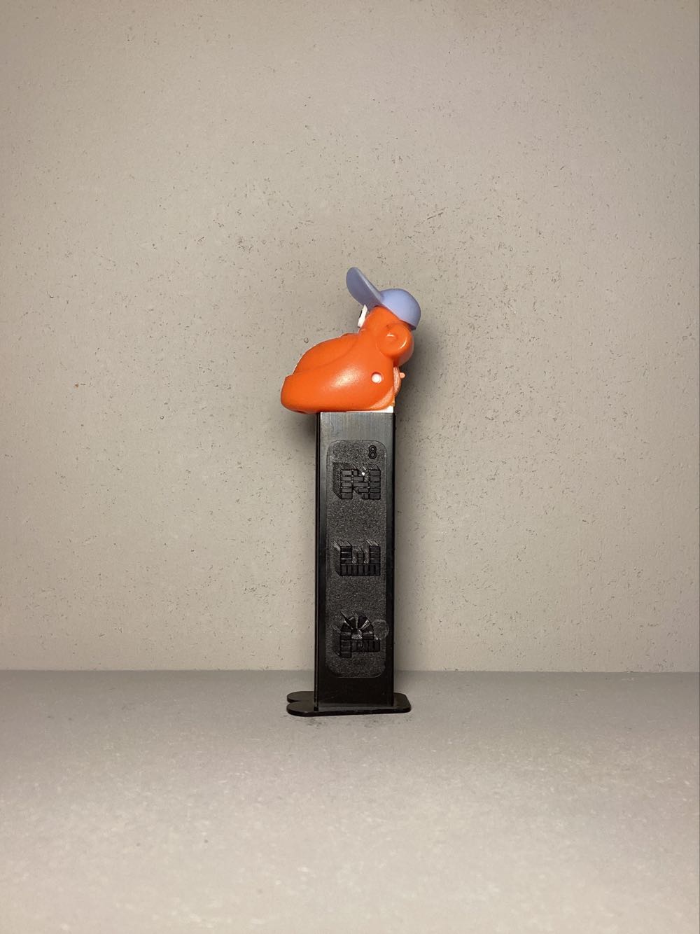 Circus- Monkey with Baseball Cap (Mimic the Monkey) - Circus pez collectible - Main Image 4