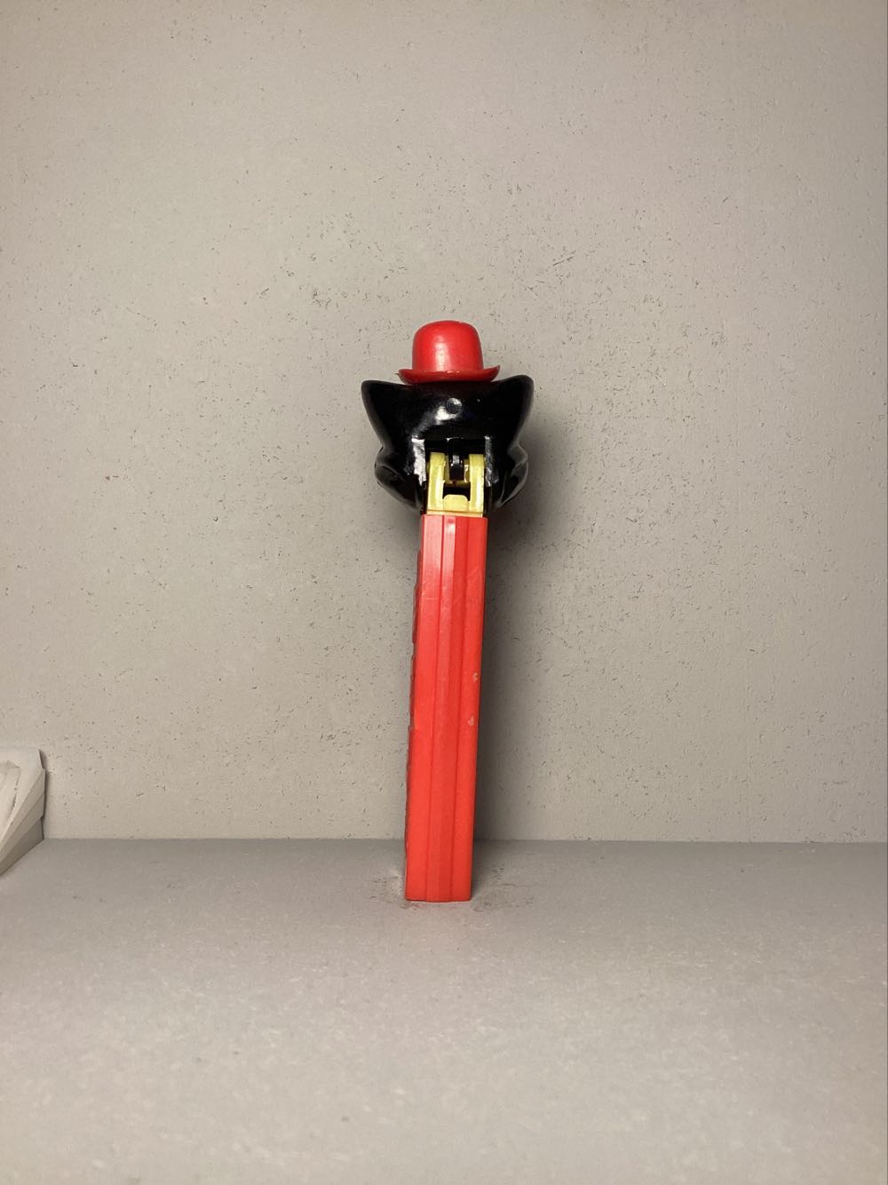 Kooky Zoo- Cat With Derby - Kooky Zoo pez collectible - Main Image 3