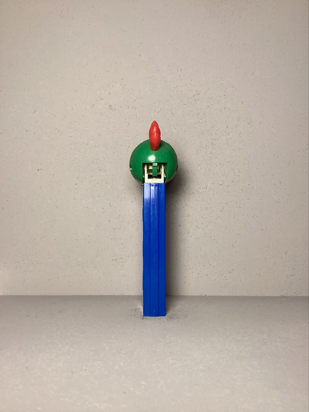 Kooky Zoo- Cockatoo - Kooky Zoo pez collectible - Main Image 3