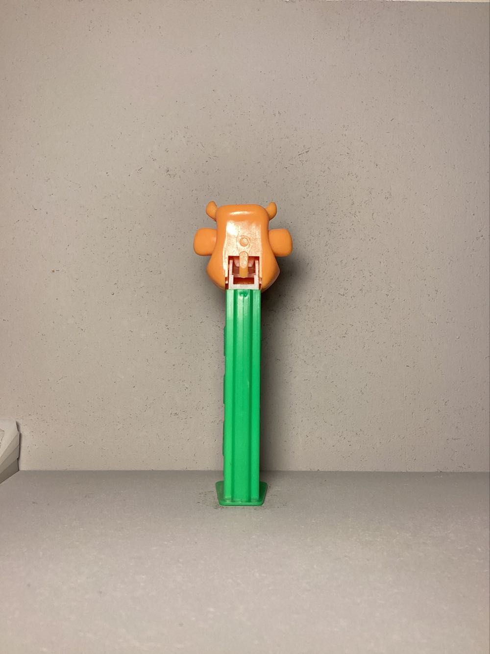 Kooky Zoo- Cow A - Kooky Zoo pez collectible - Main Image 3
