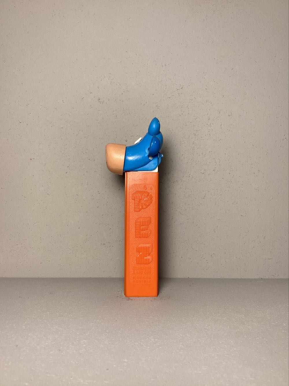 Kooky Zoo- Cow B - Kooky Zoo pez collectible - Main Image 4