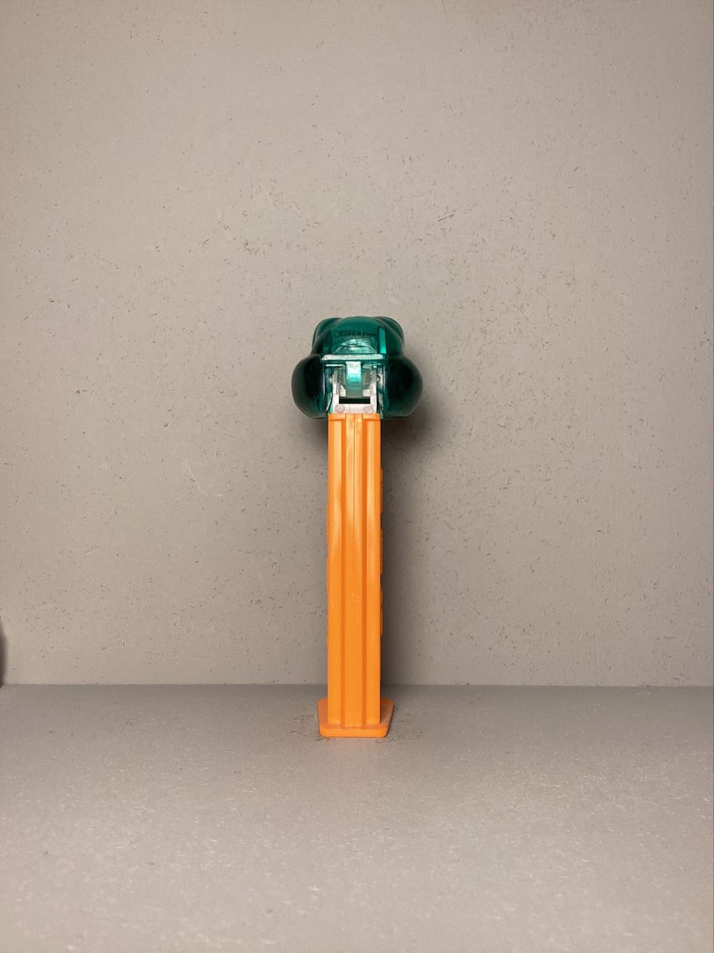 Kooky Zoo- Crocodile B - Kooky Zoo pez collectible - Main Image 3