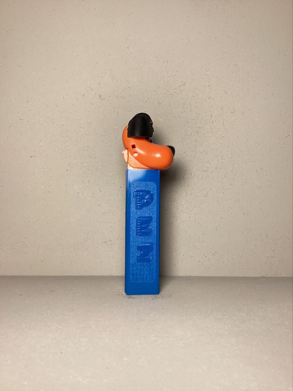 Kooky Zoo- Dog (Yappy Dog) - Kooky Zoo pez collectible - Main Image 2