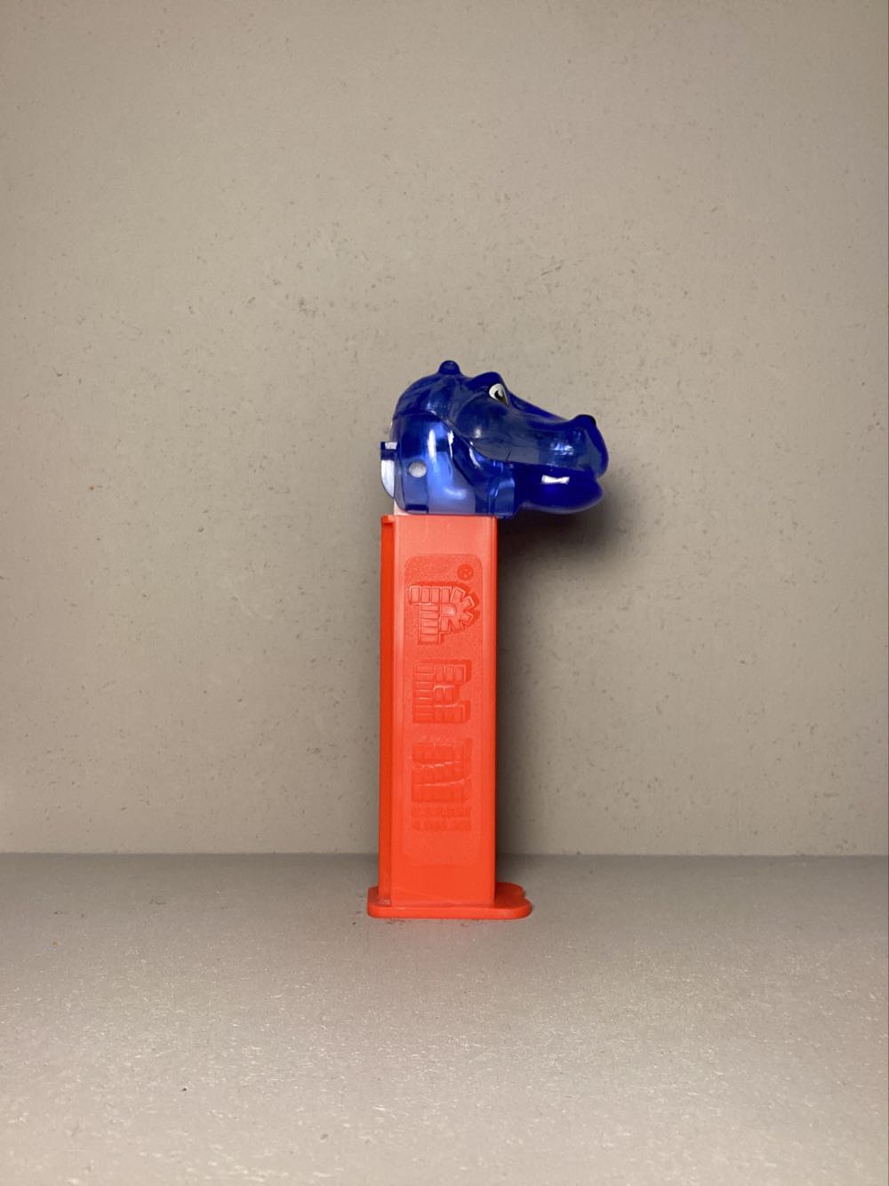 Kooky Zoo- Hippo - Kooky Zoo pez collectible - Main Image 2