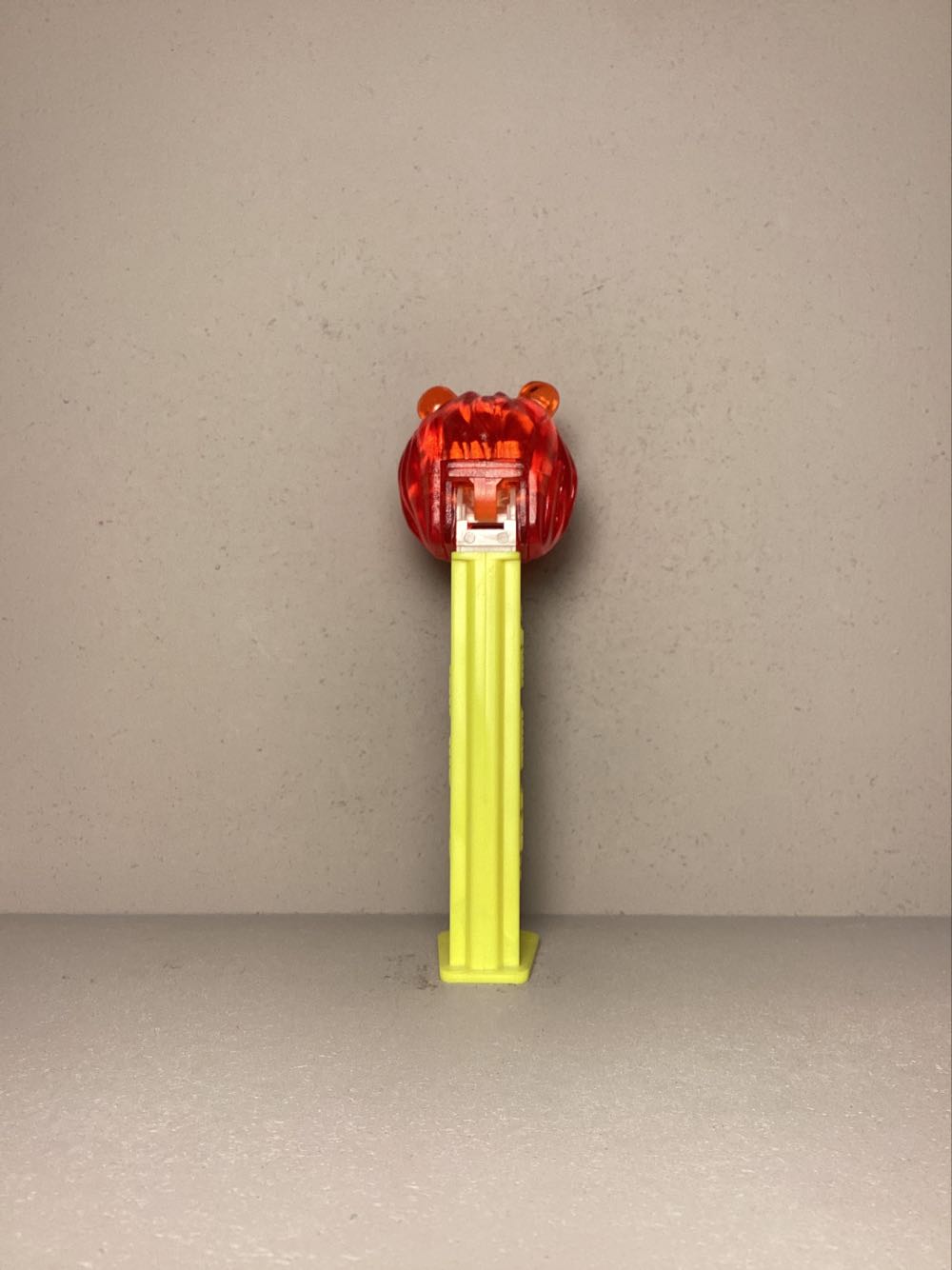 Kooky Zoo- Lion - Kooky Zoo pez collectible - Main Image 3