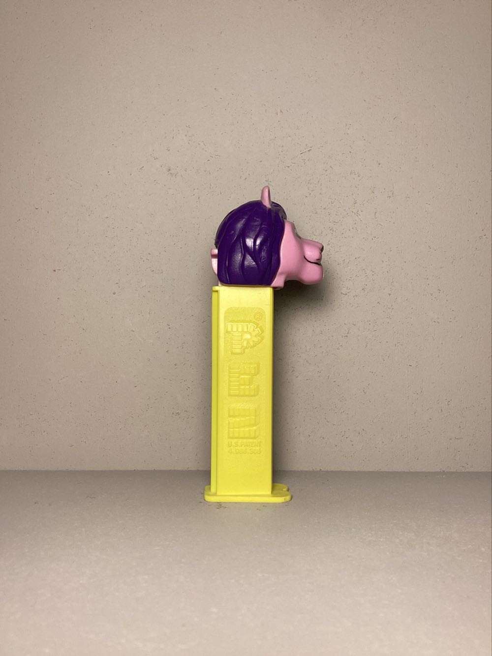 Kooky Zoo Lion Remake  - Kooky Zoo pez collectible - Main Image 2