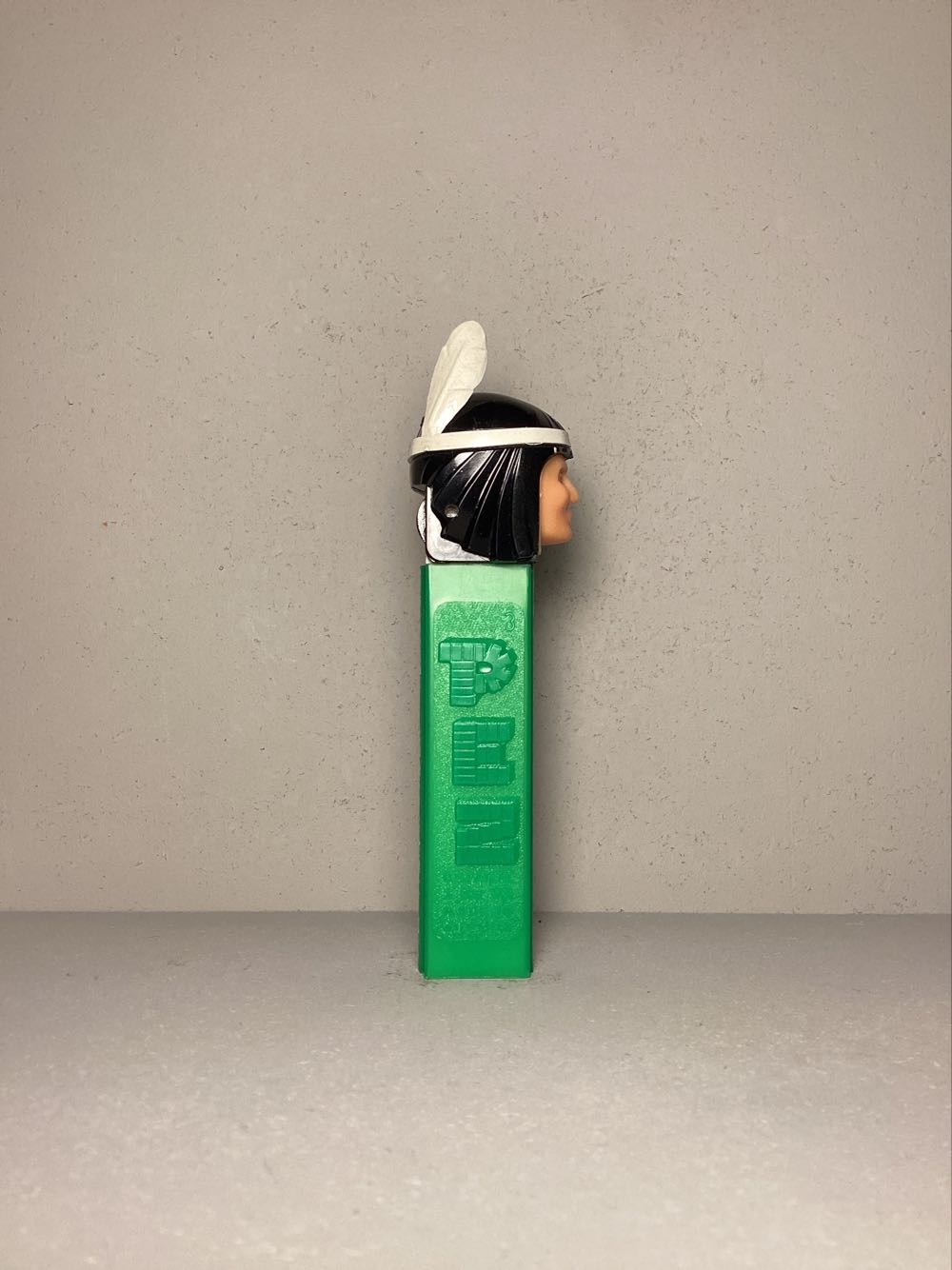 Bicentennial - Indian Brave 2.6 - Humans pez collectible - Main Image 2