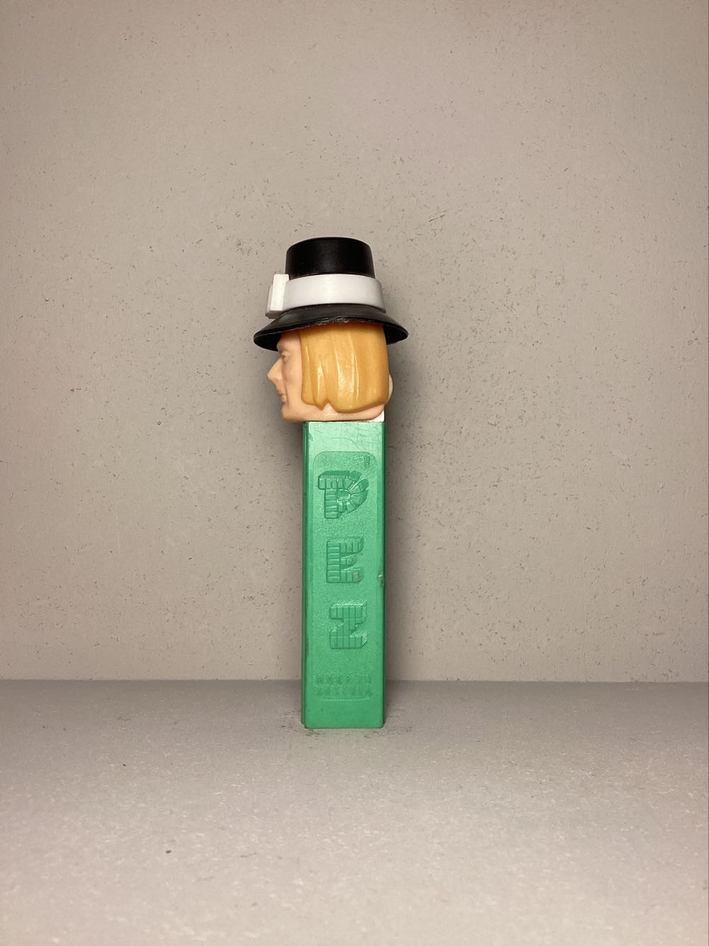 Bicentennial - Pilgrim - Humans pez collectible - Main Image 4